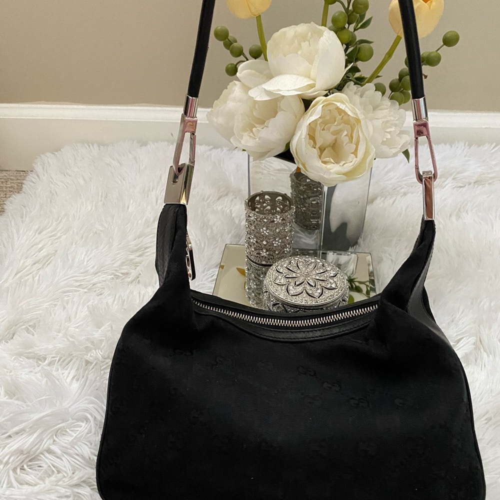 ❤️100% Authentic Vintage Gucci Bag❤️ - Picture 12 of 15